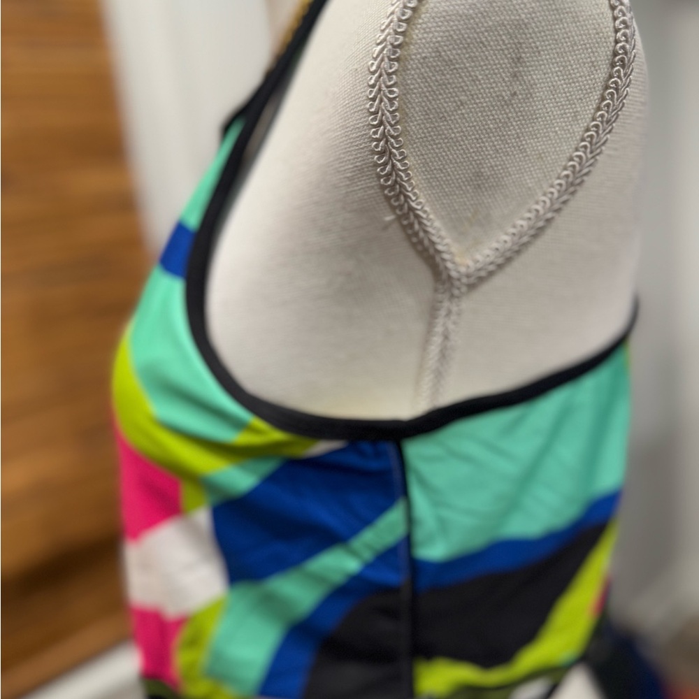 Colorful Geometric Halter Top - Picture 2 of 4